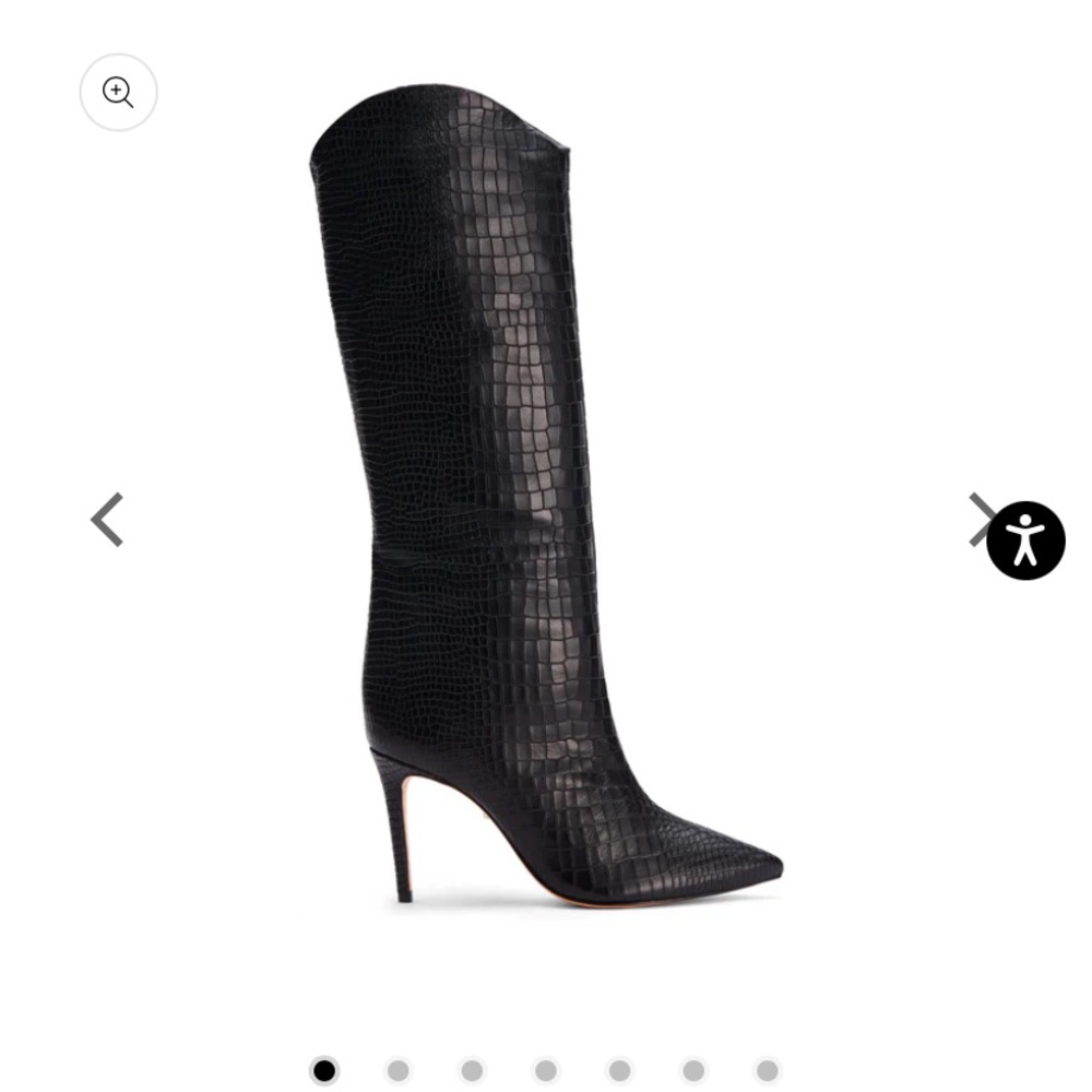 SCHUTZ Maryana Crocodile-Embossed Leather Heeled Boot in Black. Size 8.5B